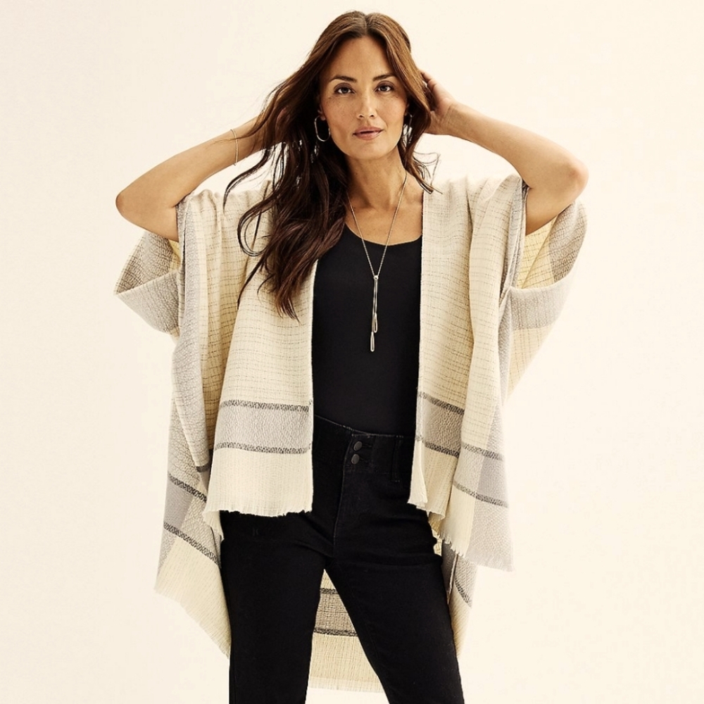 VERY SOFT Poncho O/S Ivory and Lt Gray - Picture 1 of 4
